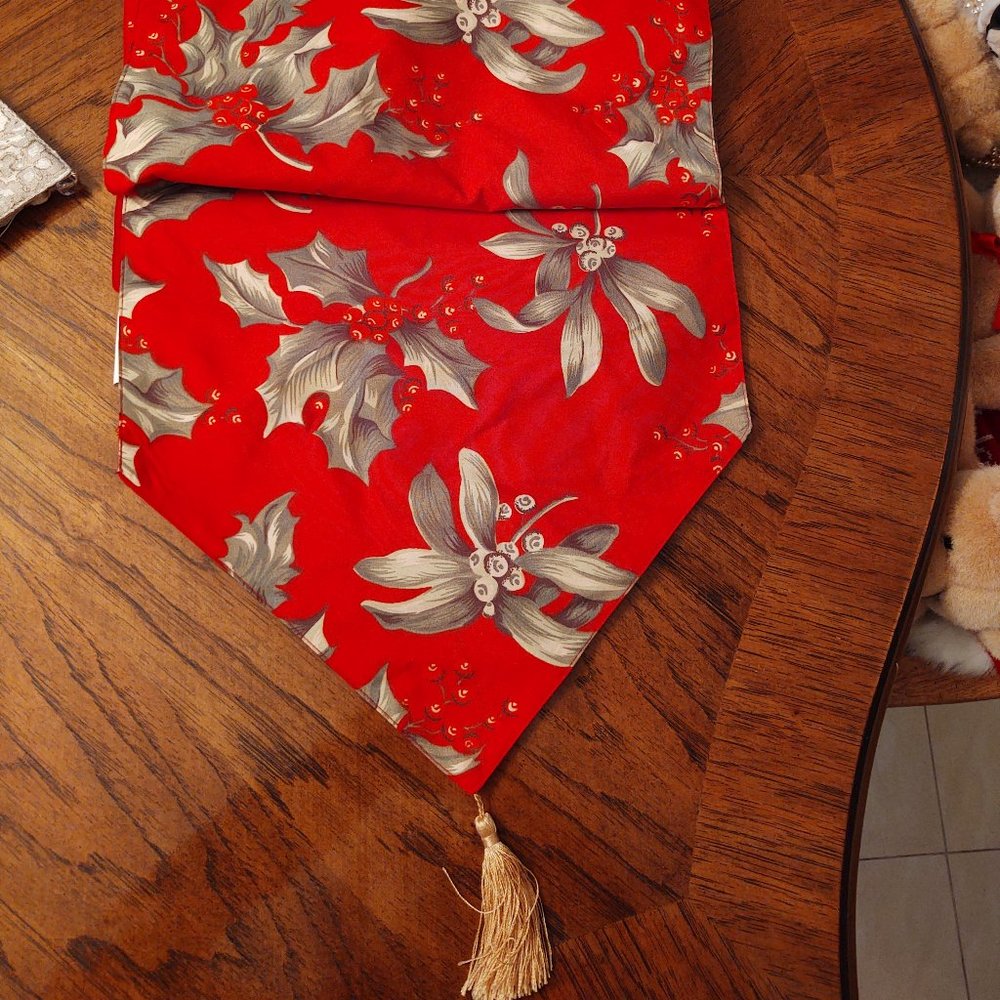 Christmas Table Runner
